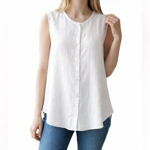 Unsubscribed Tank Top Size Medium White Silk Button Front NEW Style 1895